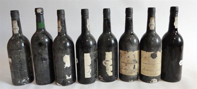 Lot 190 - Smith Woodhouse 1975, vintage port (x7) (seven bottles) U: into neck, labels missing/damaged