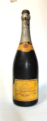 Lot 225 - Veuve Clicquot 1953, vintage champagne, magnum