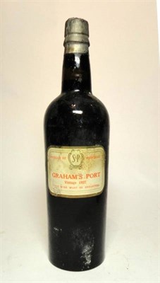 Lot 279 - Graham 1927, vintage port U: well into neck