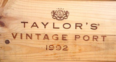 Lot 303 - Taylor 1992, vintage port (x6), owc (six bottles)