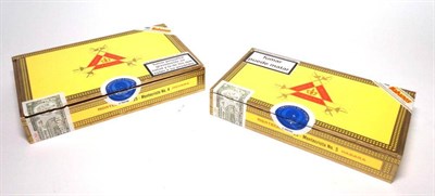 Lot 335 - Monte Cristo No. 4, 18 cigars in a box of 25, marked Habanos, Hecho en Cuba ASB FNE 06; Monte...