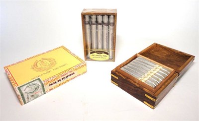 Lot 340 - Villiger Premium No.7, box of 28; Backgammon Coronas Especiales, box of 10; Flor de Filipinas...