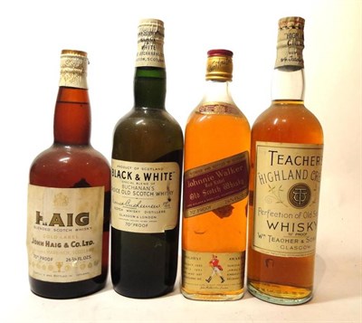 Lot 386 - Haig Gold Label, spring cap, 24 fl ozs, 70°; Buchanan's Black and White, spring cap, 70°; Johnnie