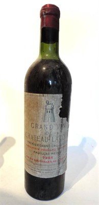 Lot 1002 - Chateau Latour 1948, Pauillac U: upper/top shoulder, torn label