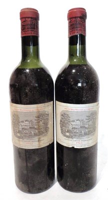 Lot 1009 - Chateau Lafite Rothschild 1962, Pauillac (x2) (two bottles) U: upper shoulder and mid shoulder,...