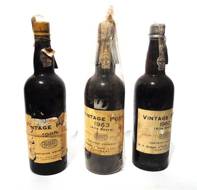 Lot 1184 - Borges 1960, 1963, 1985, vintage port (three bottles) U: all into neck, 1985 label torn