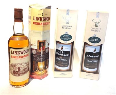 Lot 1359 - Linkwood 12 Year Old 1980's Bottling, castle label, 75cl, 40%, with original carton depicting a...