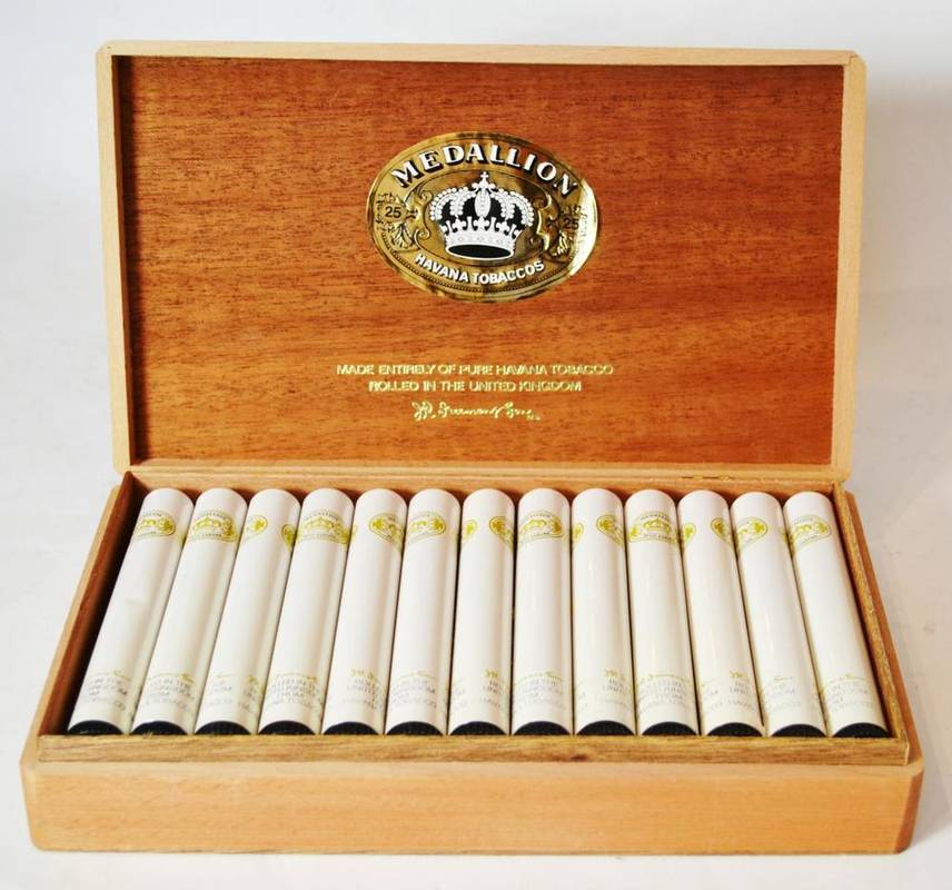 Lot 1200 - J R Freeman Medallion Petit Coronas, box of 25 (twenty five cigars)