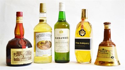 Lot 1273 - The Antiquary, 26 2/3 fl ozs, 70°; Southern Comfort 100% Proof; Black and White Whisky, 26...