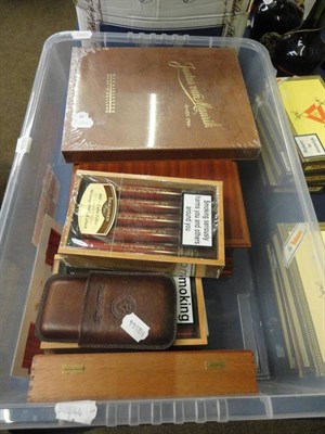 Lot 1195 - A Large Number of Cigars, including Backgammon Coronas Especiales U: very dry cigars