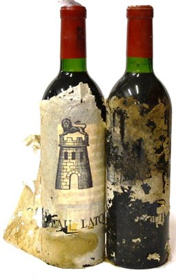 Lot 1063 - Chateau Latour 1970, Pauillac (x12) (twelve bottles) U: very bin soiled labels, 11x top/upper...