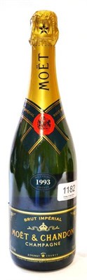 Lot 1182 - Moet & Chandon 1993, vintage champagne U: 1.25cm inverted