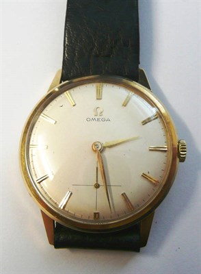 Lot 20 - A 14ct Gold Wristwatch, signed Omega, circa 1965, (calibre 268) 17-jewel lever movement...