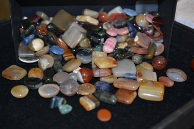 Lot 1212 - A Quantity of Loose Agates and Other Gemstones, including bloodstone, intaglios, banded agates, and