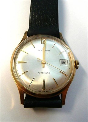 Lot 1197 - A 9ct Gold Automatic Calendar Centre Seconds Wristwatch, signed Garrard, 1971, lever movement,...