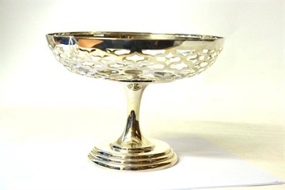 Lot 1248 - An Edward VII Silver Footed Dish, A & J Zimmerman Ltd, Birmingham 1909, with a pierced rim and...