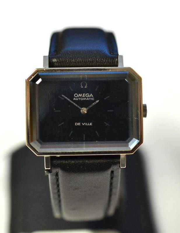 Lot 1094 - A Steel and Chrome Automatic Wristwatch, signed Omega, De Ville, circa 1972, (calibre 661)...