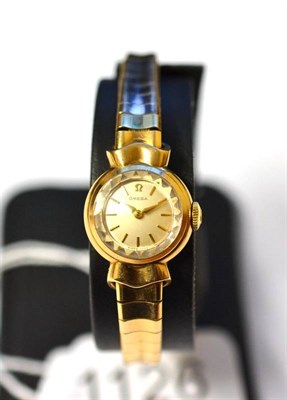 Lot 1126 - A Lady's 9ct Gold Wristwatch, signed Omega, 1961, (calibre 483) lever movement numbered...