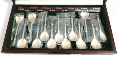 Lot 1238 - A Set of Thirteen Elizabeth II Apostle Spoons, Birmingham Mint, Birmingham 1977, each typically...