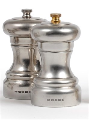 Lot 1047 - A Pair of Elizabeth II Silver Salt and Pepper Mills, maker's mark R&D, London 2007, of typical form