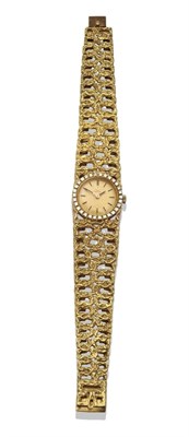 Lot 1259 - A Lady's 18ct Gold Diamond Set Wristwatch, signed Omega, circa 1970, (calibre 620) lever...