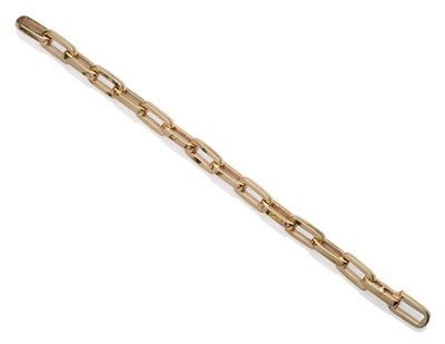 Lot 2087 - A 9 Carat Gold Bracelet, cable links, length 18.7cm