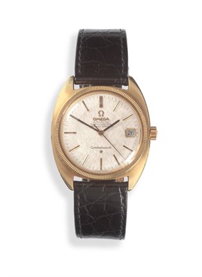 Lot 2275 - A Gold Plated Automatic Calendar Centre Seconds Wristwatch, signed Omega, Chronometer,...