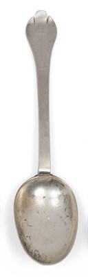 Lot 2383 - A James II Silver Trefid Spoon, maker's mark TZ, crown above, mullet below, London 1688, rattail to