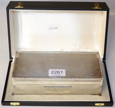 Lot 2261 - An Elizabeth II Cigar Box and Cover, Birmingham 1991, of rectangular form with engine turned...