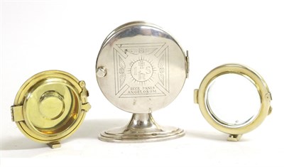 Lot 2213 - A Silver-Gilt Pyx or Luna, A.E.Jones, Birmingham 1955, with front and back glazed sections,...