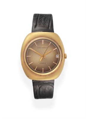 Lot 2163 - A Gold Plated and Stainless Steel Calendar Centre Seconds Wristwatch, signed Girard Perregaux,...