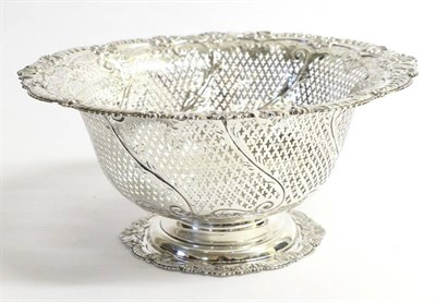 Lot 2263 - A Pierced Silver Pedestal Bowl, James Dixon & Sons, Sheffield 1923, with decorative shell and...