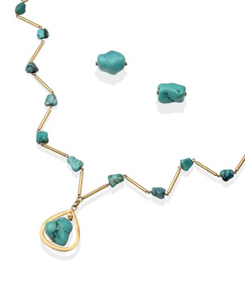 Lot 2090 - A Turquoise Necklace and Earring Suite, the necklace with a tumbled turquoise drop, in a...