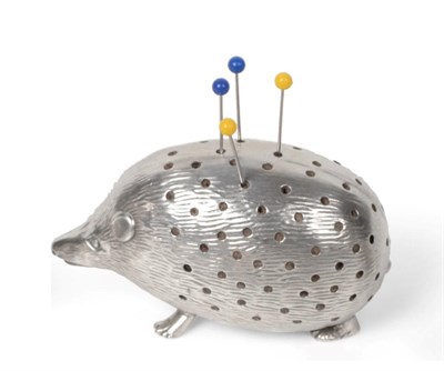 Lot 2242 - An Edwardian Silver Novelty Hedgehog Pin Cushion, Levi & Salaman, Birmingham 1904, 6.5cm long