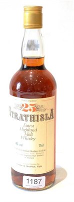 Lot 1187 - Strathisla 25 Year Old, Fines Highland Malt Whisky, Gordon & Macphail bottling, 75cl, 40%