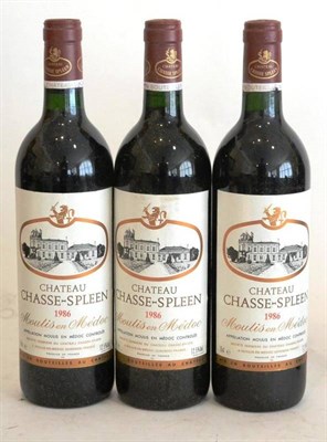 Lot 2015 - Chateau Chasse-Spleen 1986, Moulis-en-Medoc (x3) (three bottles) U: into neck