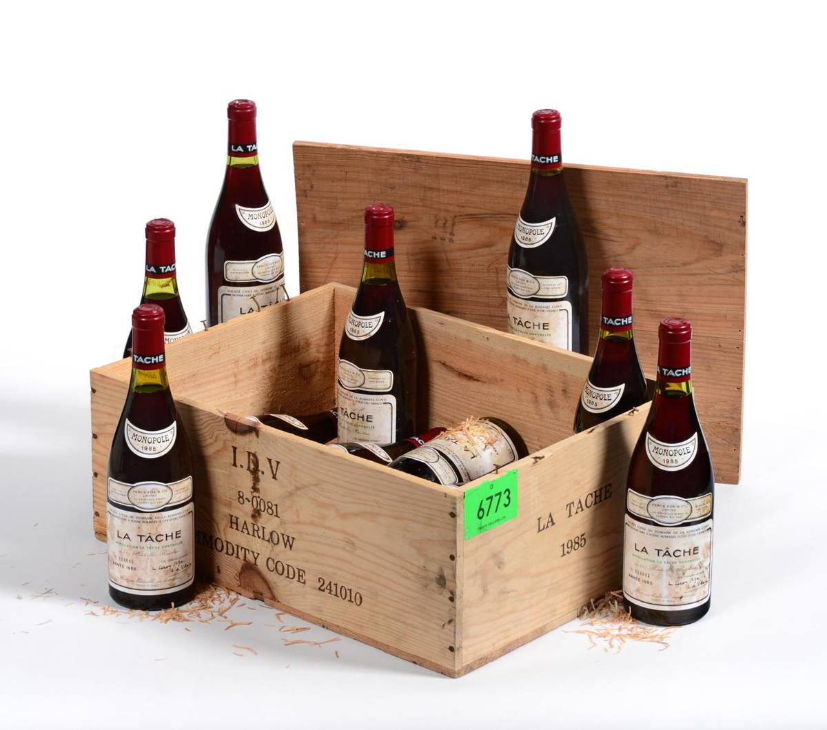 Lot 5038 - Domaine de la Romanee-Conti La Tache Grand Cru Monopole 1985, owc (twelve bottles) U: average...