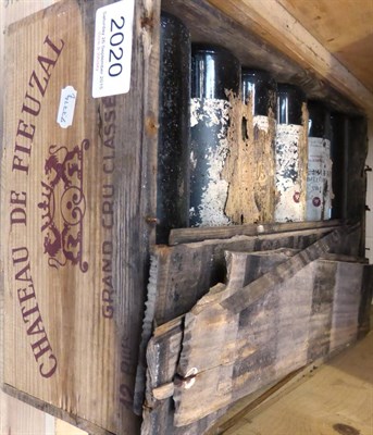 Lot 2020 - Chateau de Fieuzal 1985, Pessac-Leognan, owc (twelve bottles) U: case appears to have been on a...