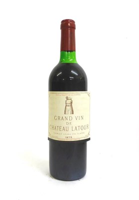 Lot 2042 - Chateau Latour 1975, Pauillac U: top shoulder