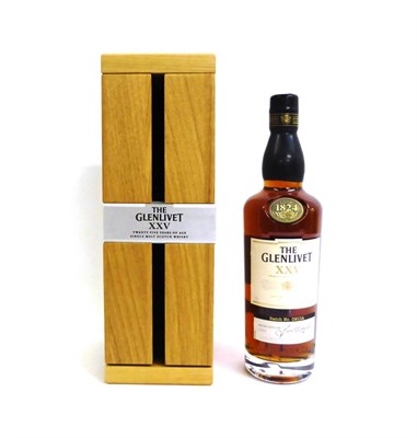 Lot 2353 - The Glenlivet XXV 25 Year Old, Japanese market labelling, 70cl, 43%, in original presentation case