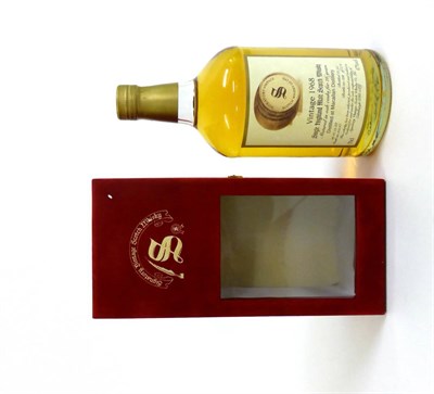 Lot 2365 - The Macallan 1968 26 Year Old Signatory Vintage, bottled 1995, cask No.10547, bottle 128/272, 70cl