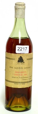 Lot 2217 - Hennessy 1908 Fine Liqueur Cognac, bottled by David Sandeman & Son, Ltd, no capacity stated,...