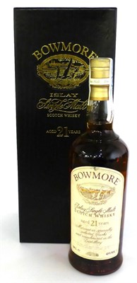 Lot 2222 - Bowmore 21 Year Old - Old Style Bottling, 70cl, 43%, in original presentation case