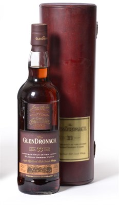 Lot 2233 - Glendronach 33 Year Old, oloroso sherry cask, bottle No. AI/267, 70cl, 40%, with original...