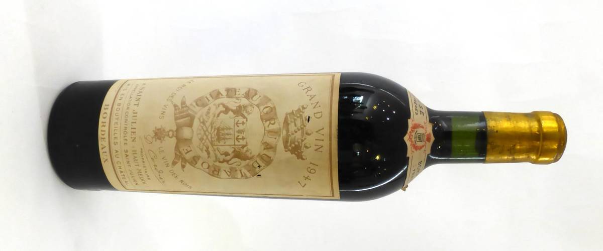 Lot 2048 - Chateau Gruaud-Larose 1947, St Julien U: into neck