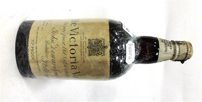 Lot 2594 - The Victoria Vat Circa 1950's Spring Cap, no capacity stated, 70 proof U: label attached with cling