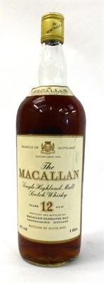 Lot 2221 - The Macallan 12 Year Old - Old Style Cream Label Litre, 43% U: top shoulder