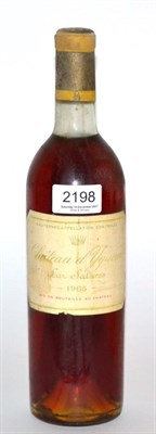 Lot 2198 - Chateau d'Yquem 1965, Sauternes U: upper shoulder