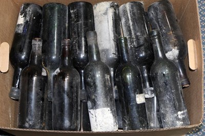 Lot 2238 - Port (presumed) (x22) (twenty two bottles) U: many with driven corks and amber bottles with no...