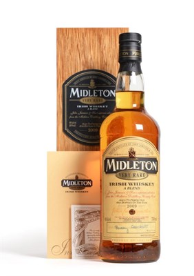 Lot 2418 - Midleton Very Rare 2009, 750ml, 40%, in original presentation case with certificates and outer card